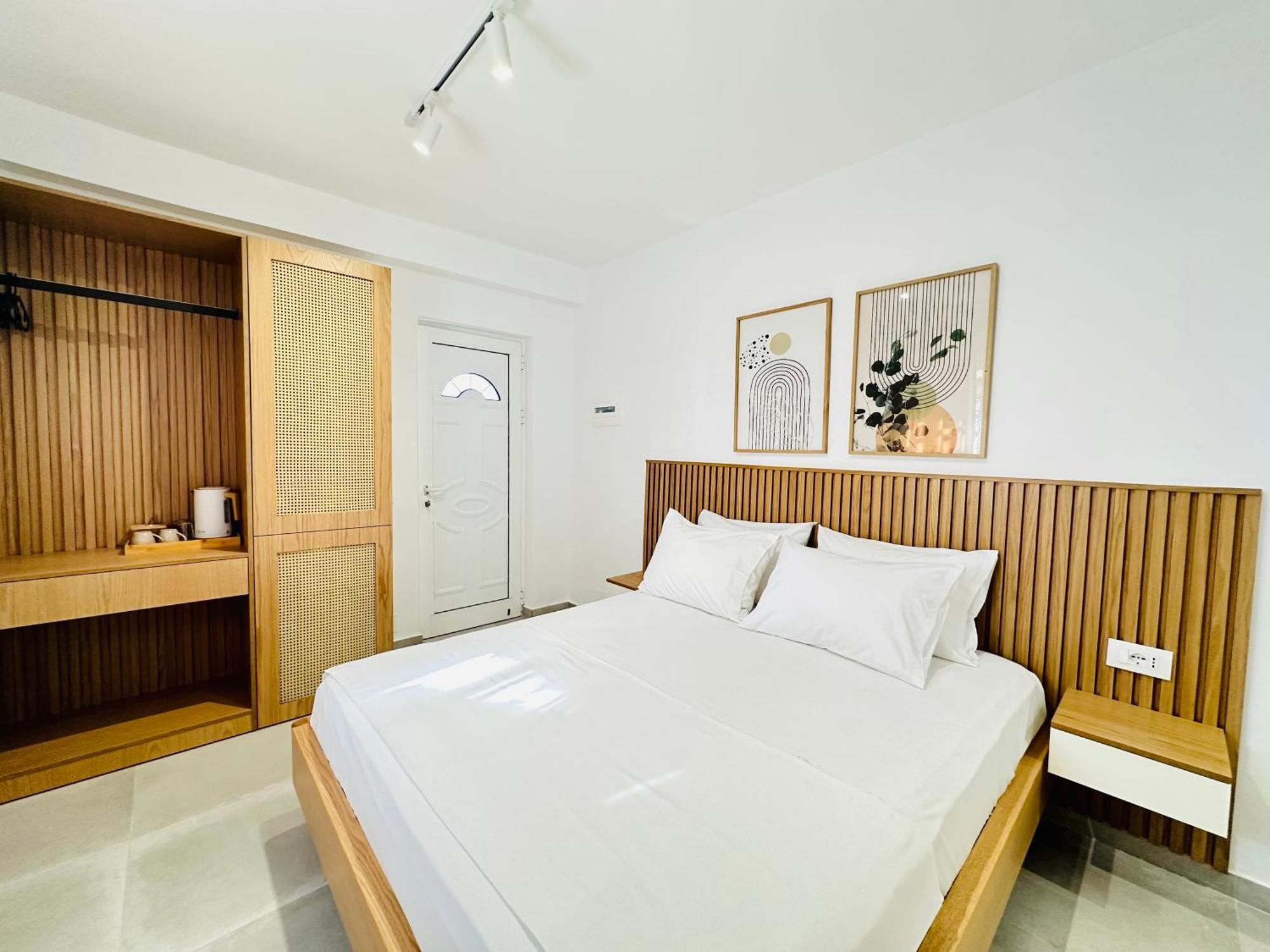 Potami Seashell Hotel Himare Ngoại thất bức ảnh
