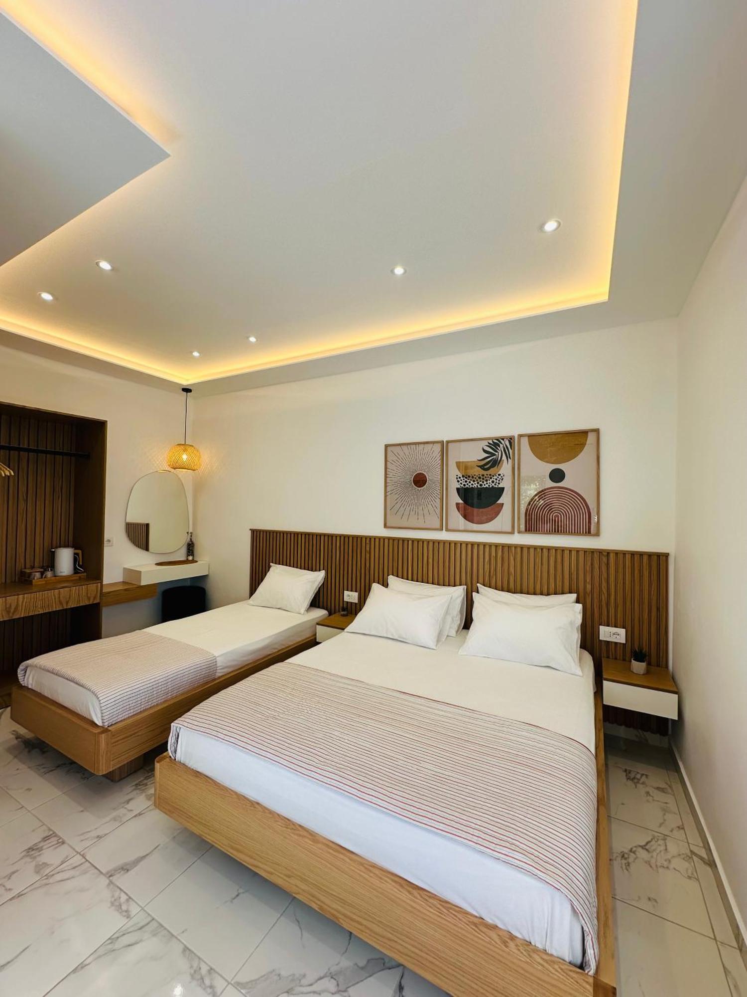 Potami Seashell Hotel Himare Ngoại thất bức ảnh