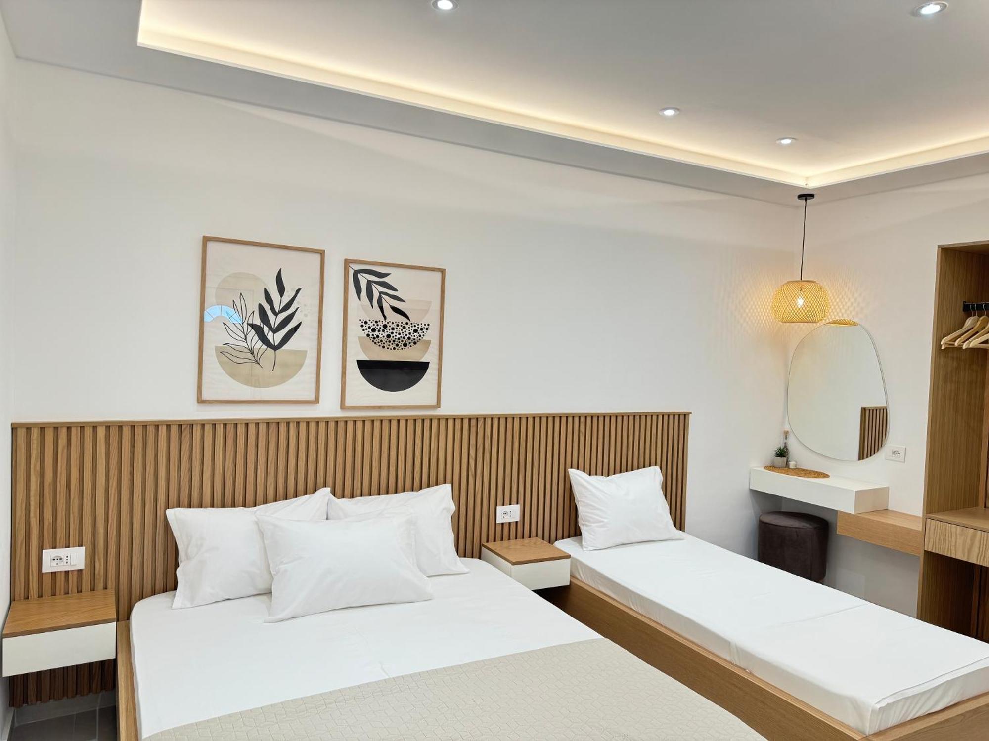 Potami Seashell Hotel Himare Ngoại thất bức ảnh